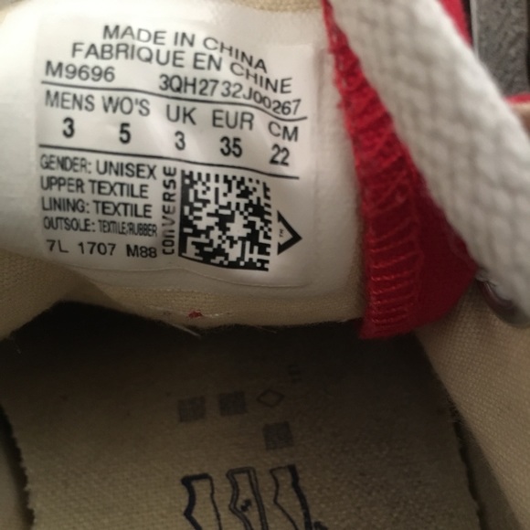 Boys converse shoes size 3 - Picture 3 of 3